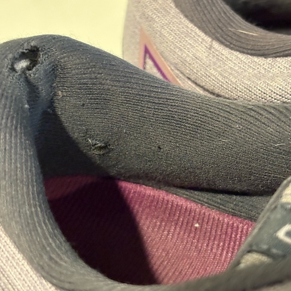 Brooks Ghost 13 Running Shoes Womens Size 7.5 Gray Pink Comfort Cushion Sneakers - Picture 11 of 12